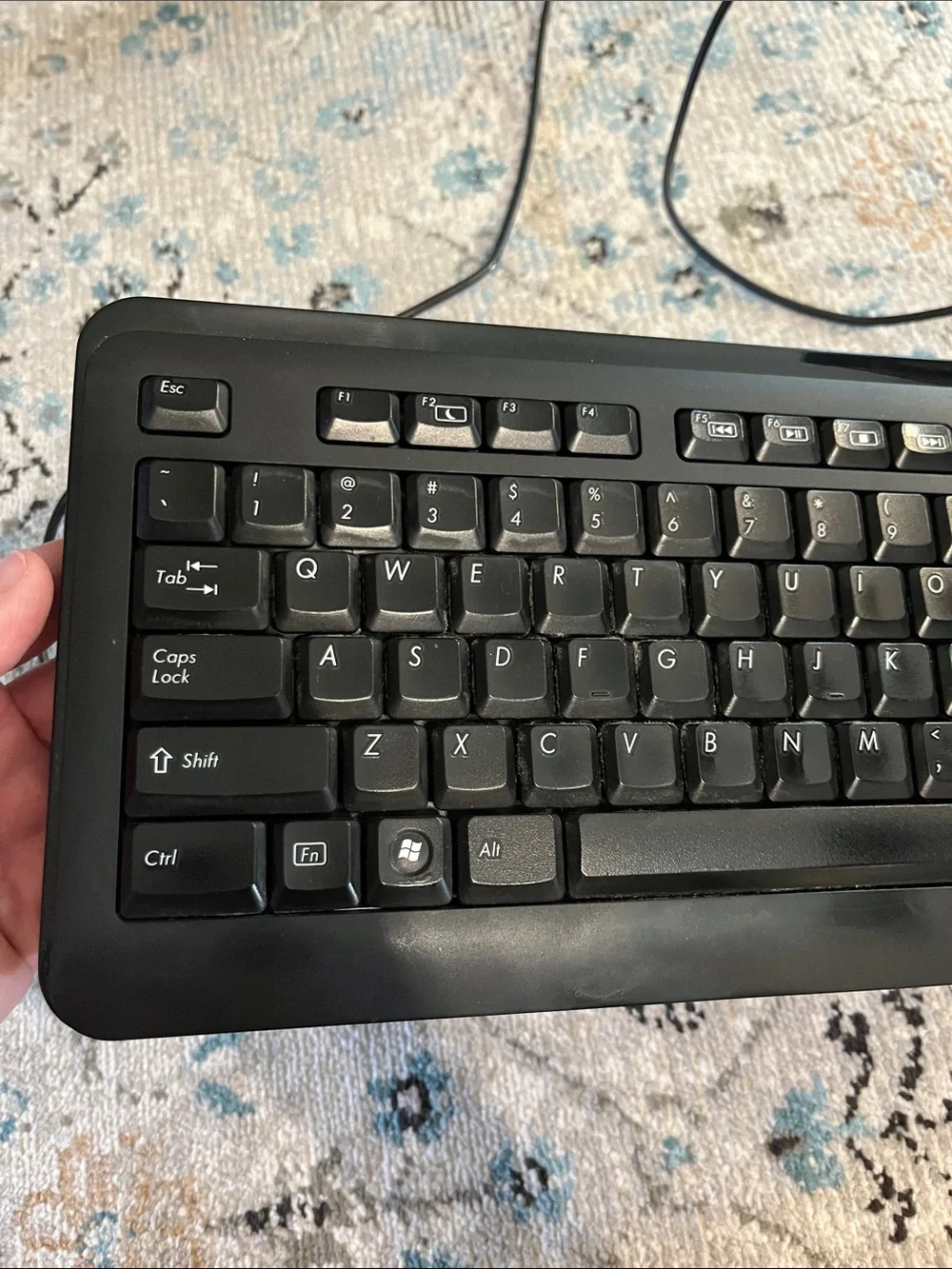 HP black keyboard model KU-1060